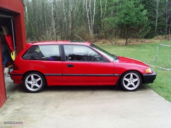 Looking for body parts for a Honda Civic 1990 Hatchback